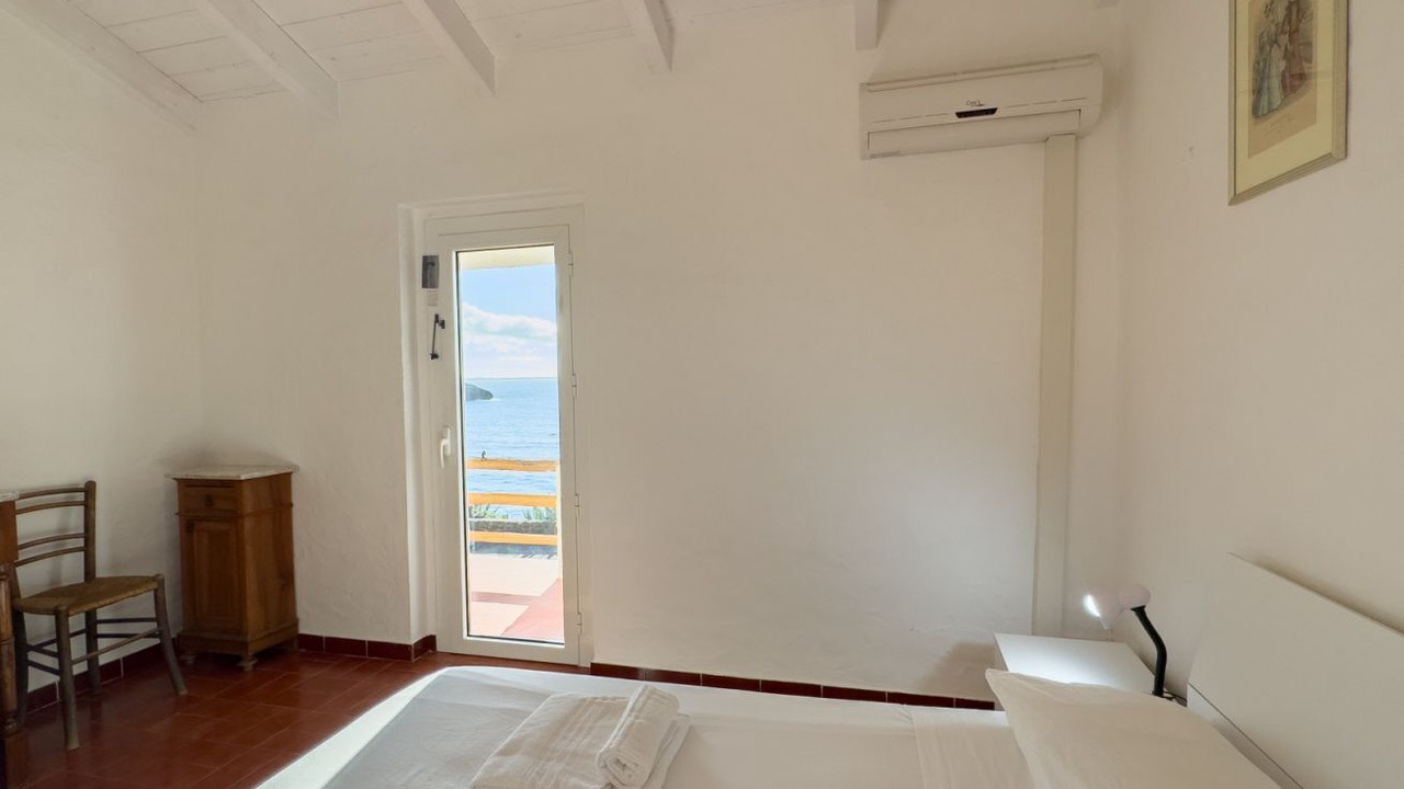 Photo of Bedroom in S'Archittu
