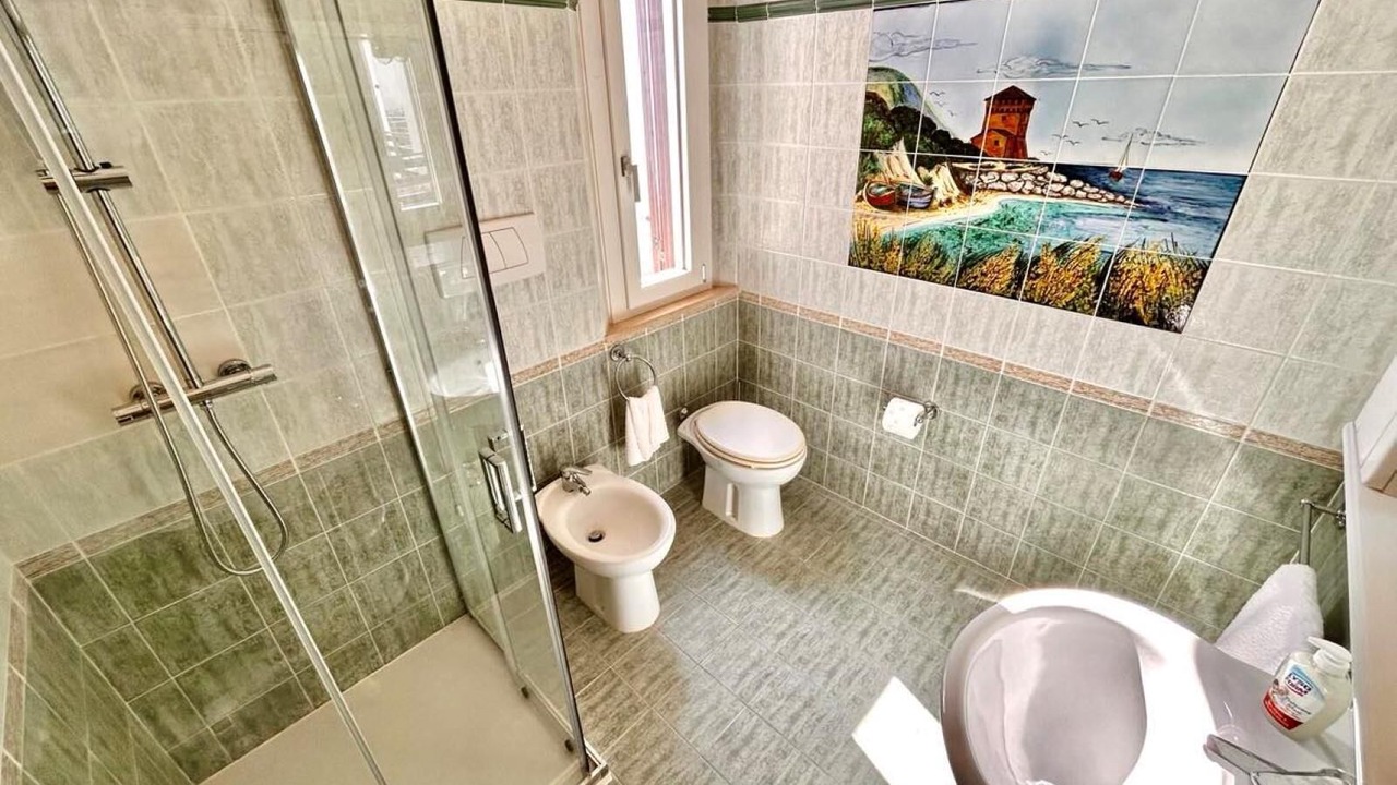 Photo of Bathroom in Marcelli