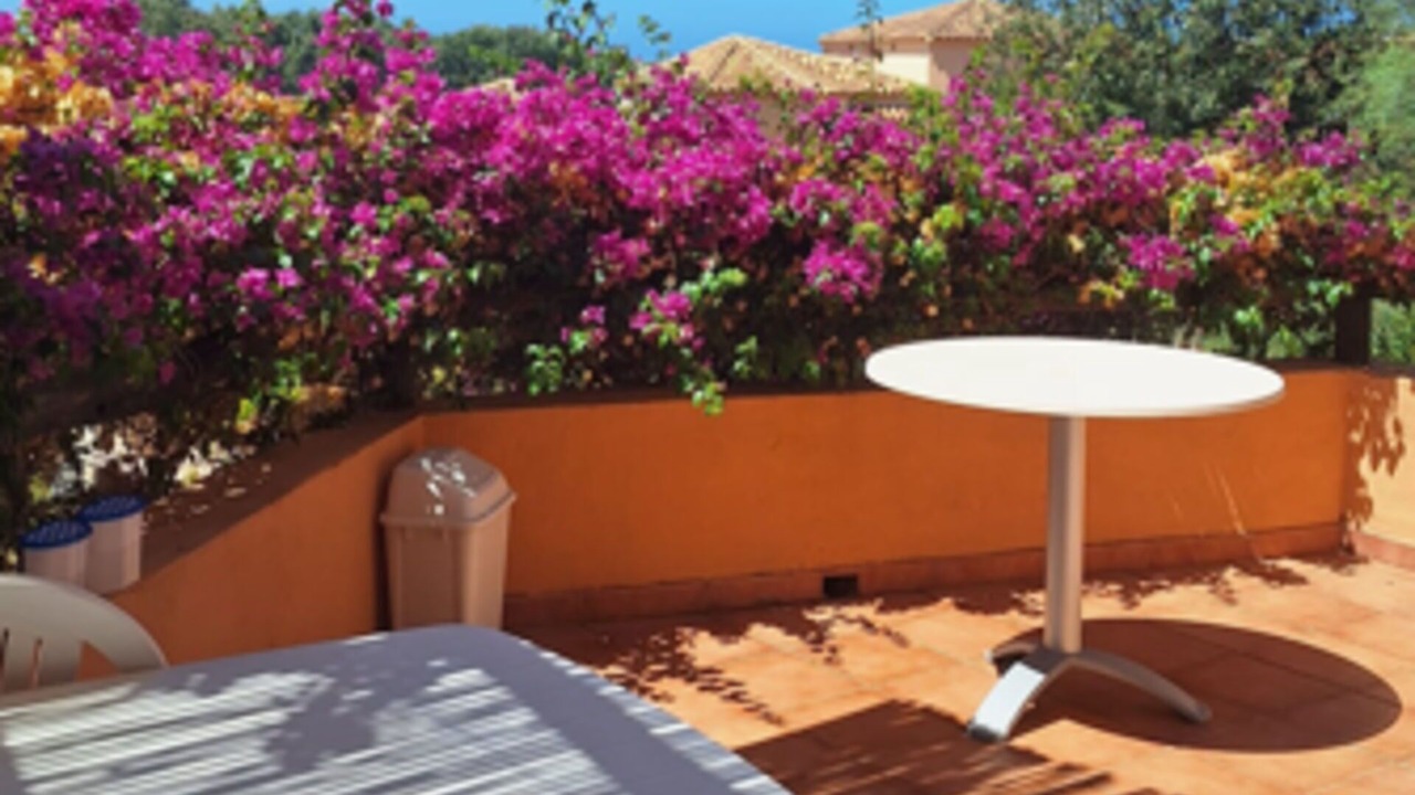 Photo of Patio Balcony in Canneddi