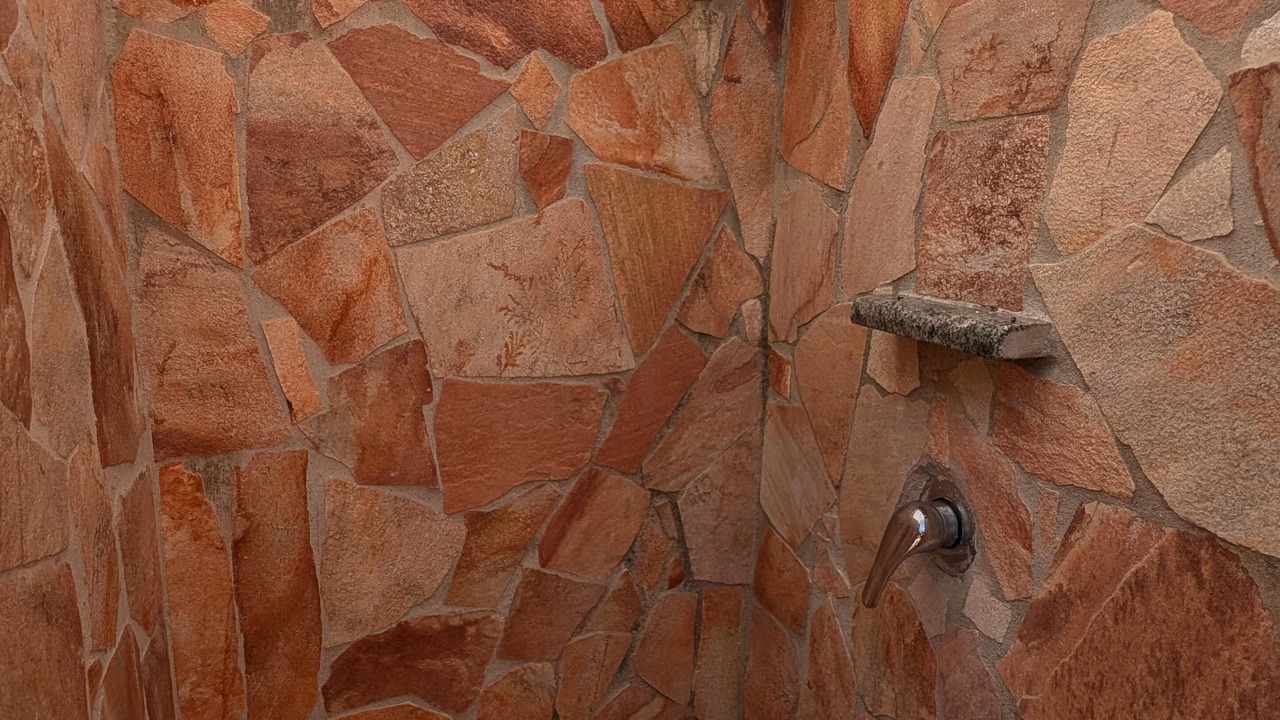 Photo of Bathroom in Campulongu