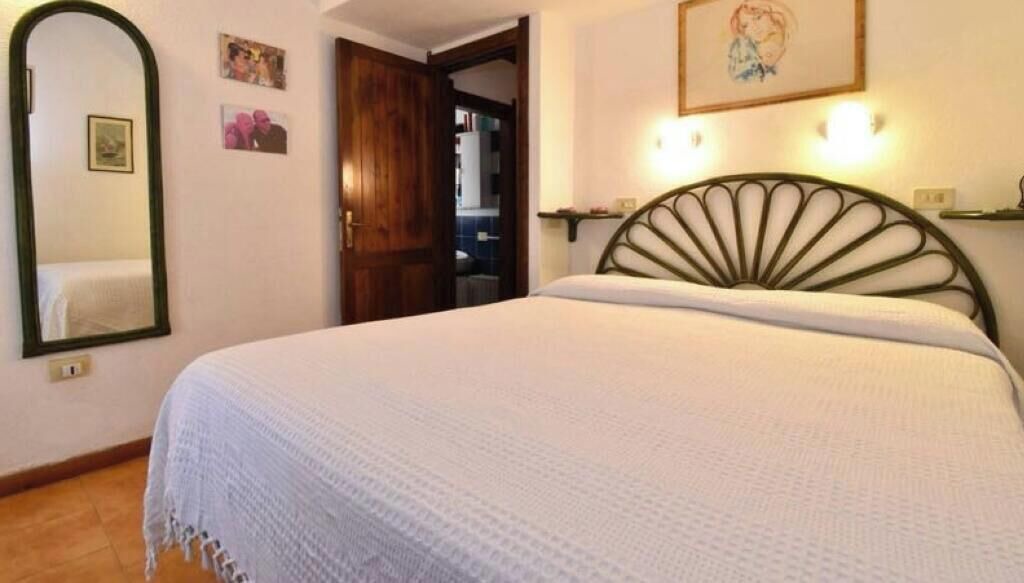Photo of Bedroom in Rena Majore