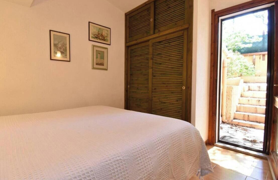 Photo of Bedroom in Rena Majore