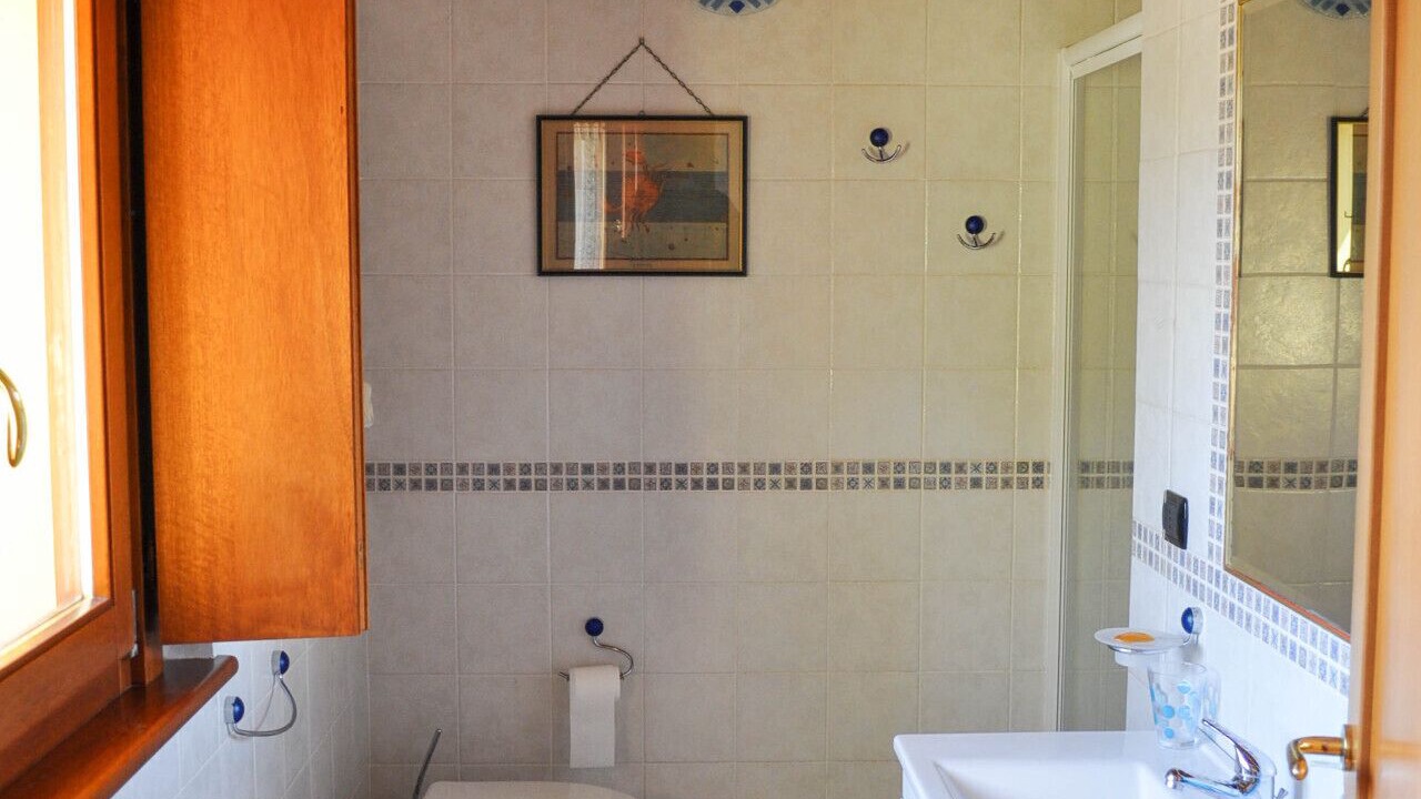 Photo of Bathroom in Laconi