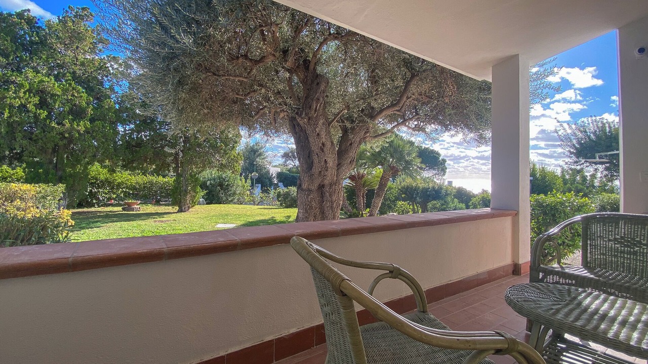 Photo of Patio Balcony in Geremeas