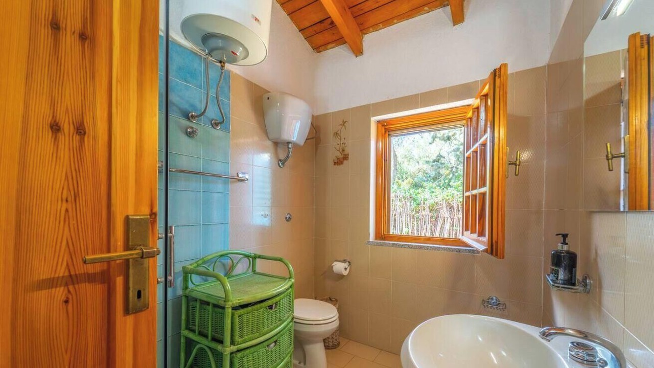 Photo of Bathroom in Porto Istana