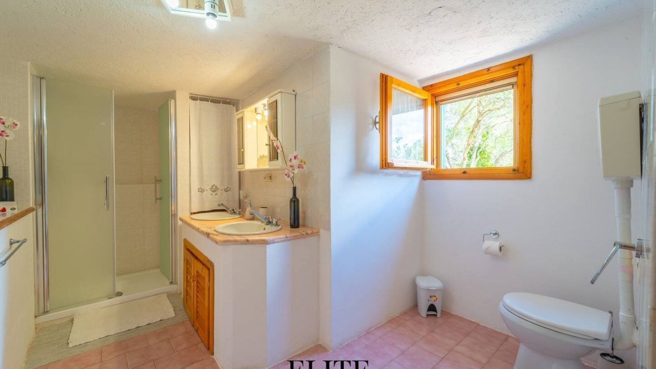 Photo of Bathroom in Porto Istana