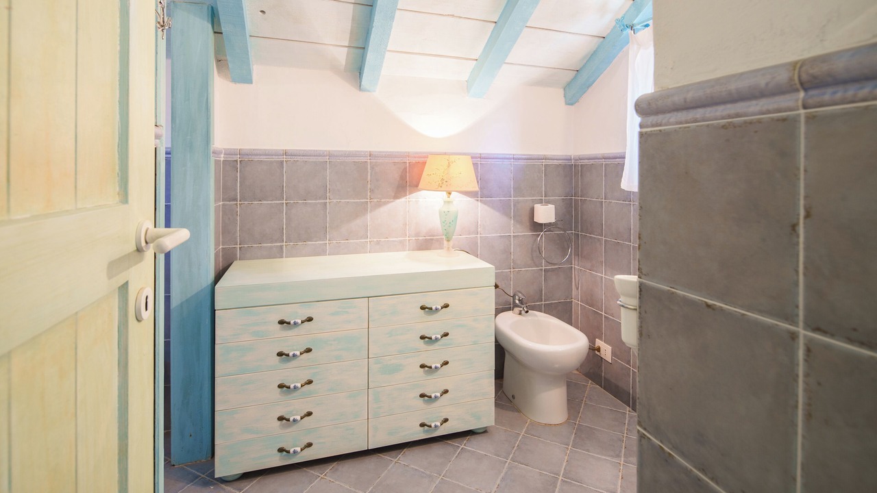 Photo of Bathroom in Baia Caddinas