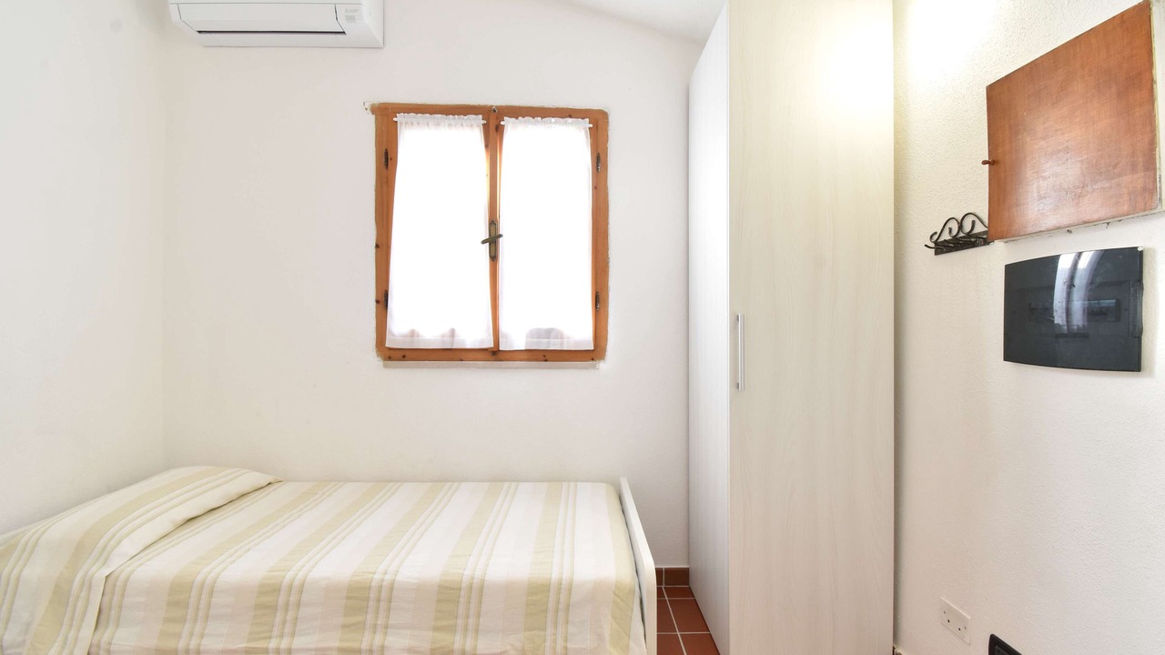 Photo of Bedroom in Rena Majore