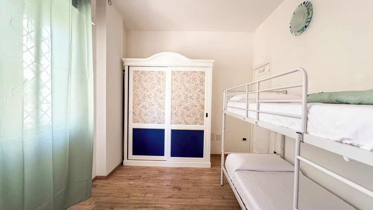 Photo of Bedroom in Lido