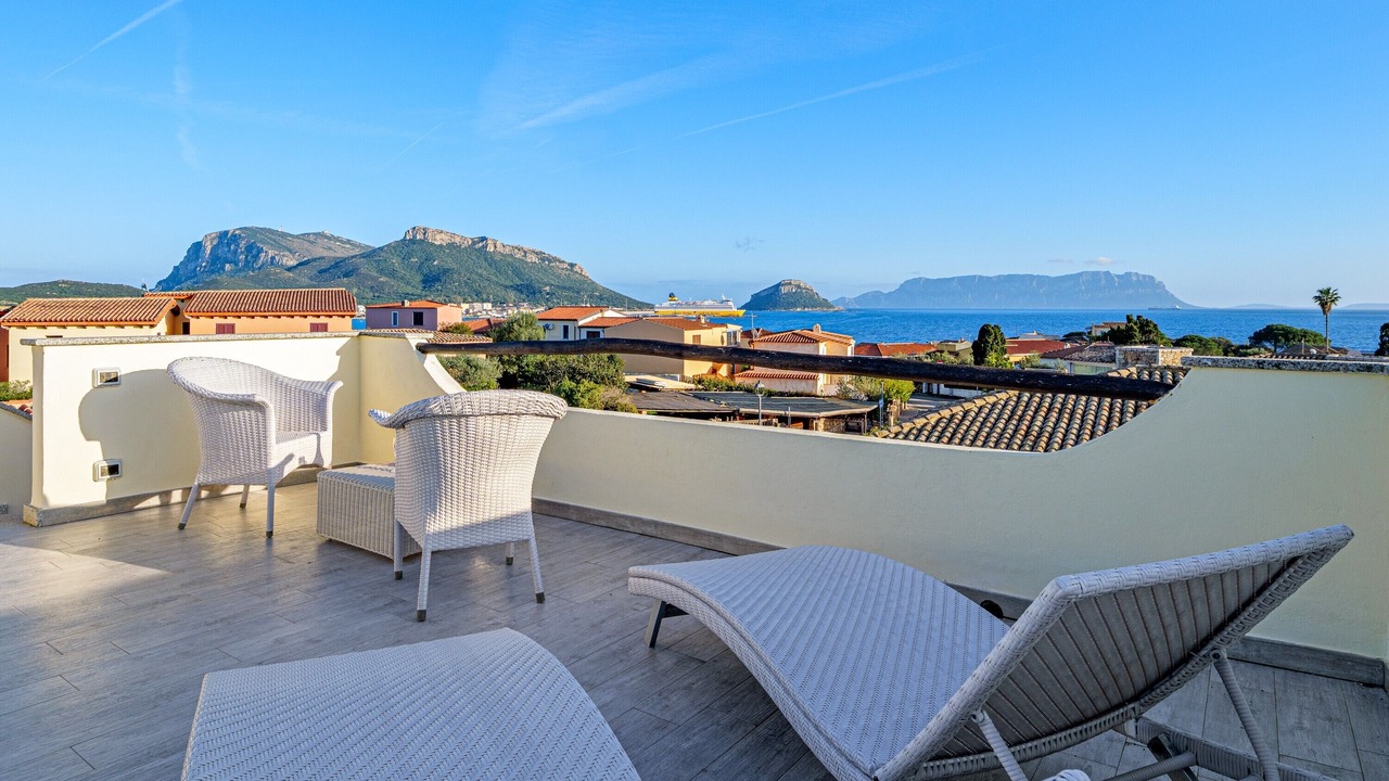 Photo of Patio Balcony in Baia Caddinas