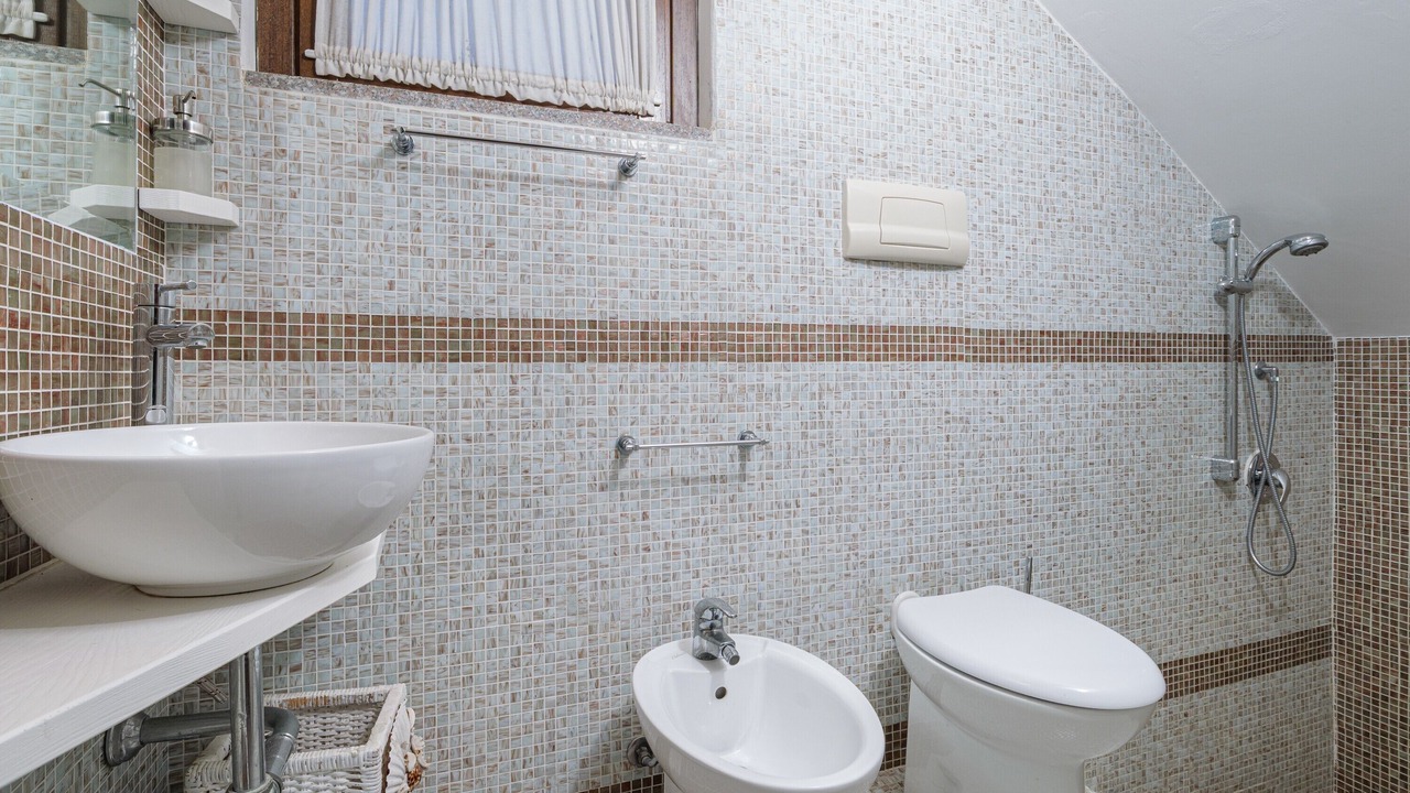Photo of Bathroom in Baia Caddinas