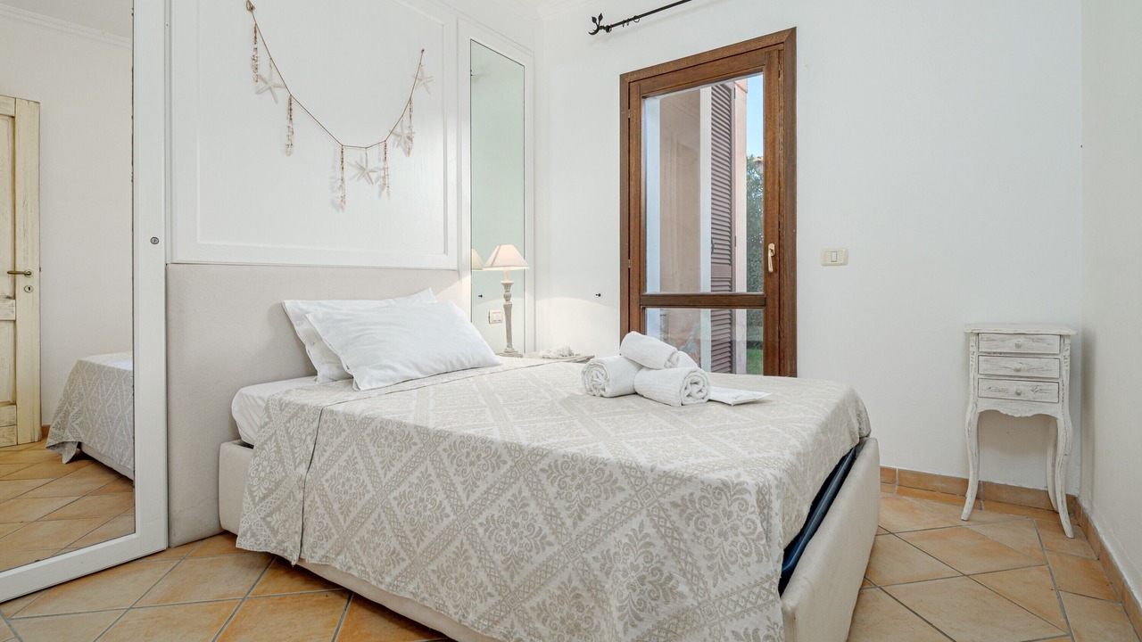 Photo of Bedroom in Baia Caddinas