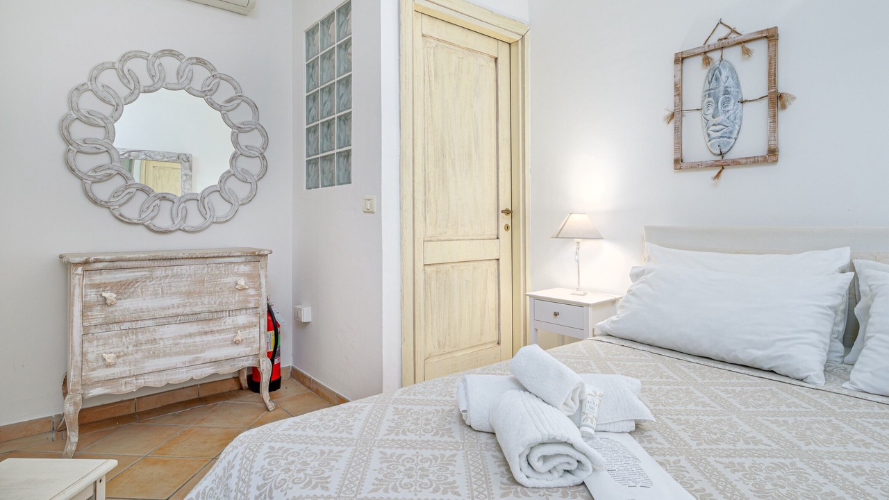 Photo of Bedroom in Baia Caddinas