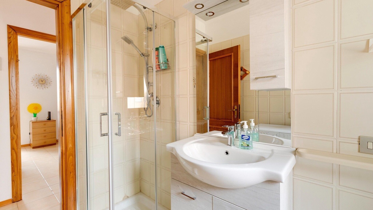 Photo of Bathroom in Lido