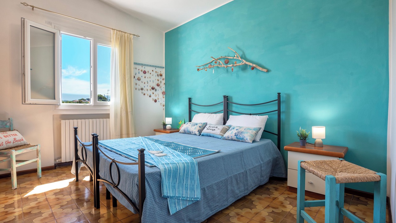 Photo of Bedroom in Eden Beach