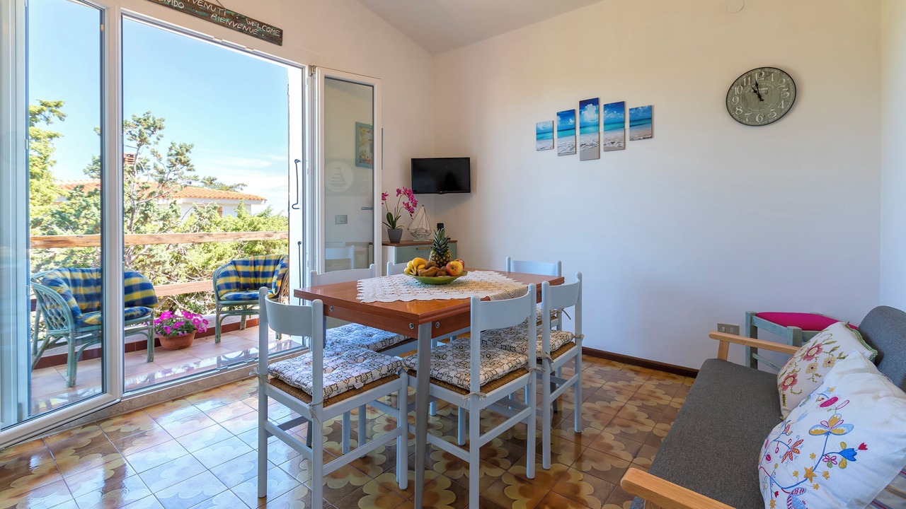 Photo of Livingroom in Eden Beach