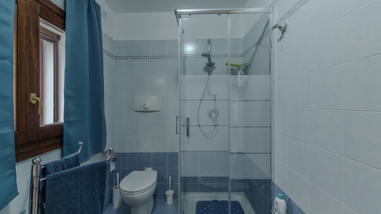 Photo of Bathroom in Loiri