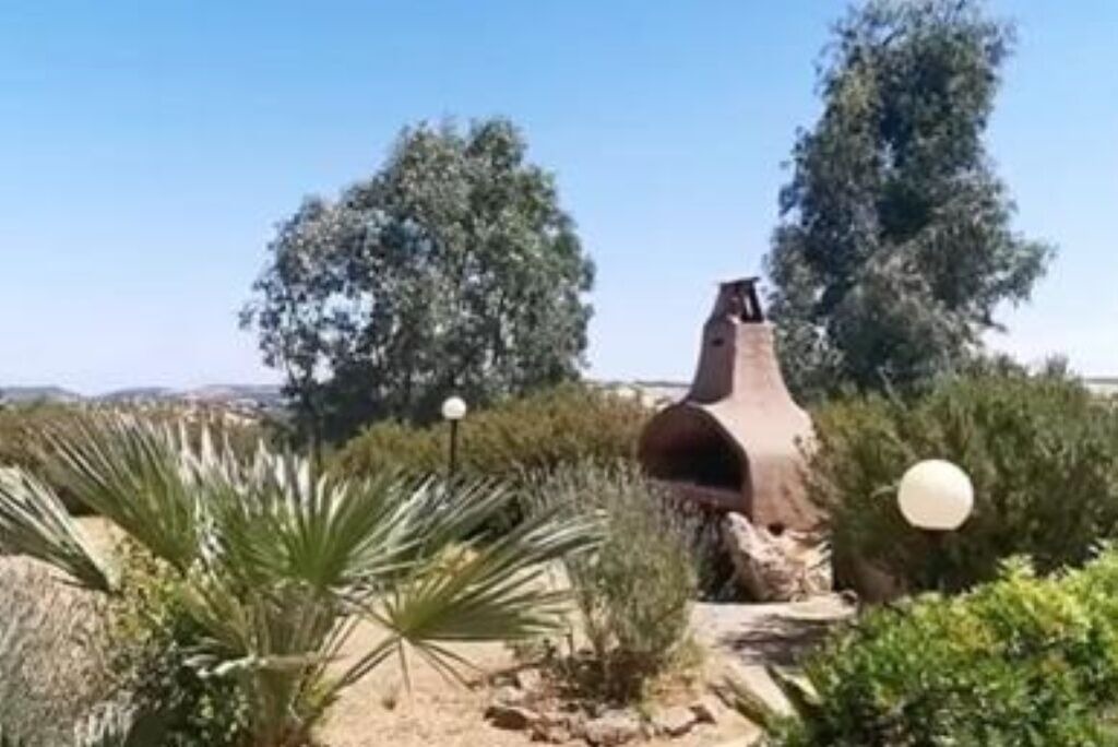 Photo of Outdoor in Tergu