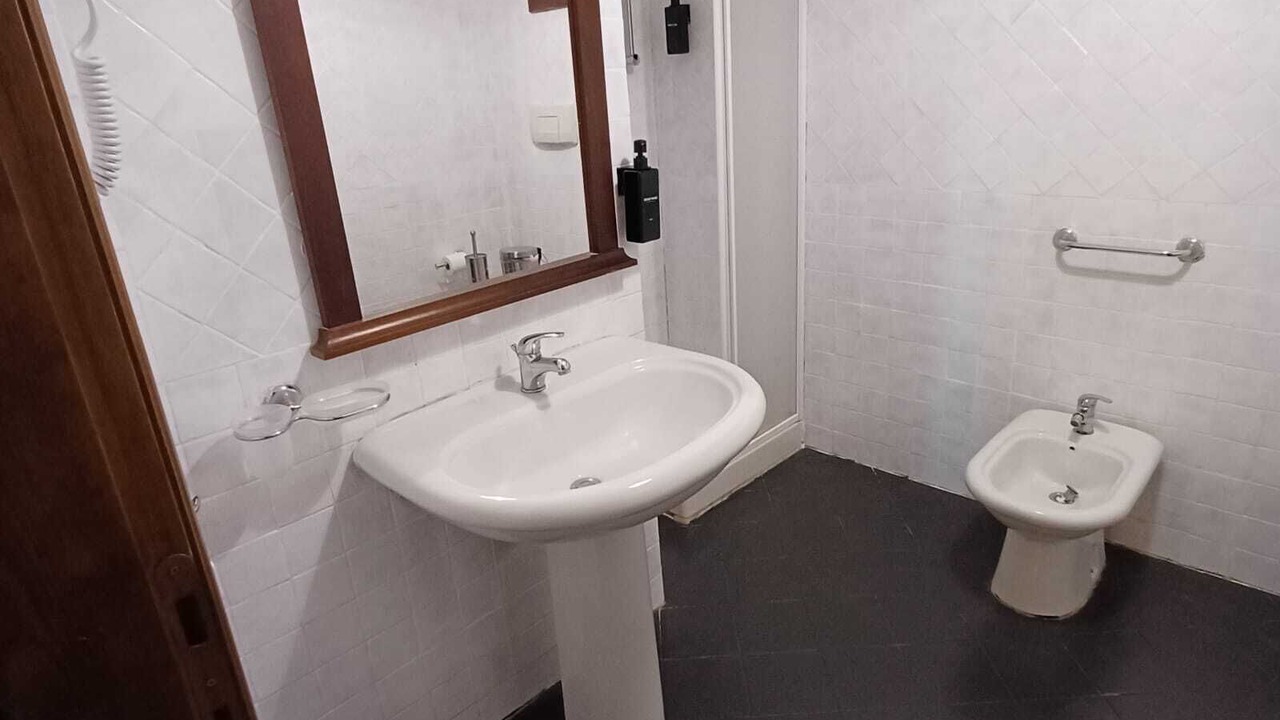 Photo of Bathroom in Tergu