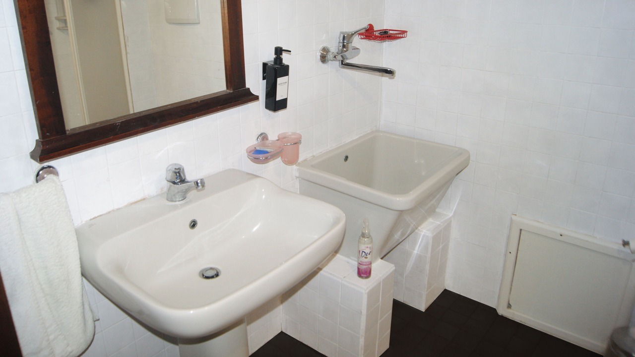 Photo of Bathroom in Tergu