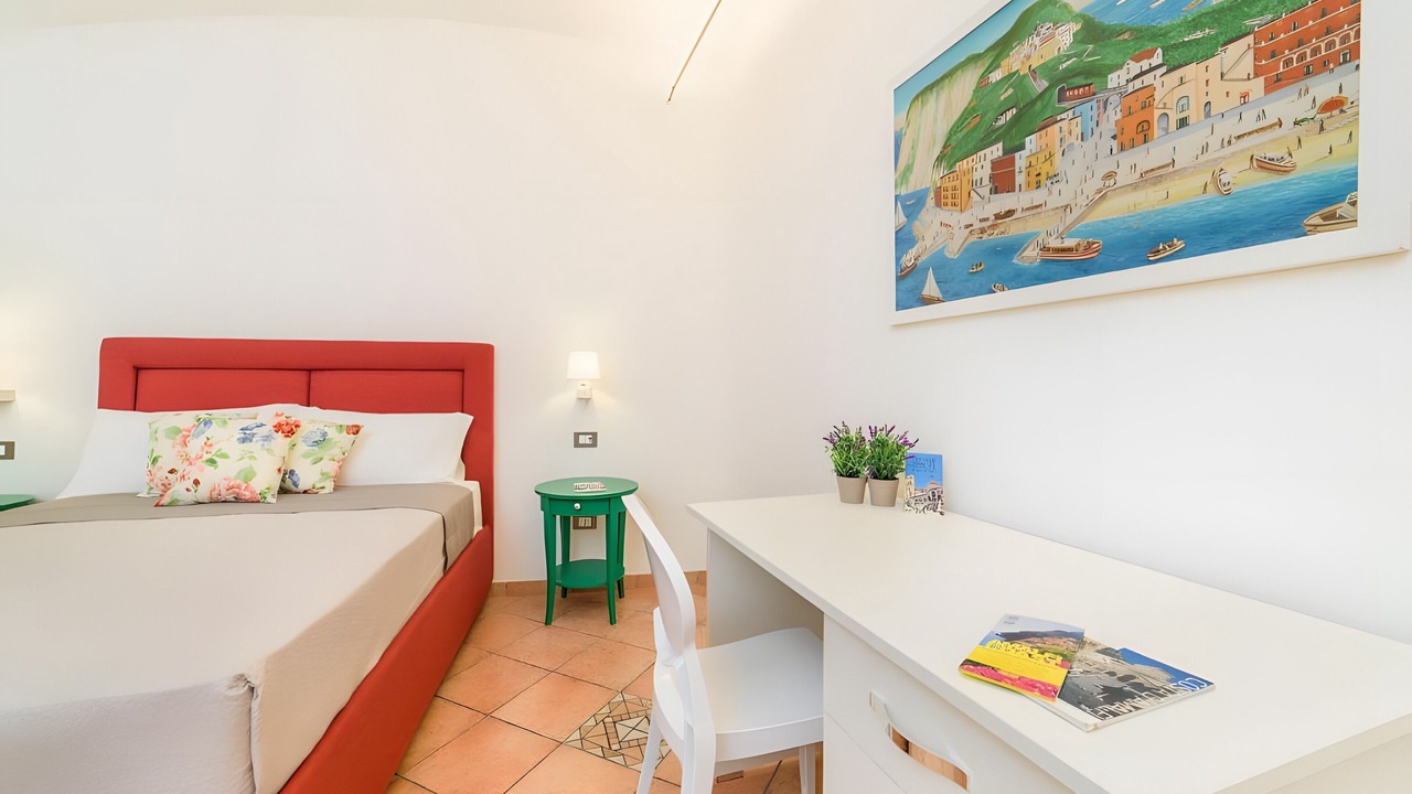 Photo of Bedroom in Meta