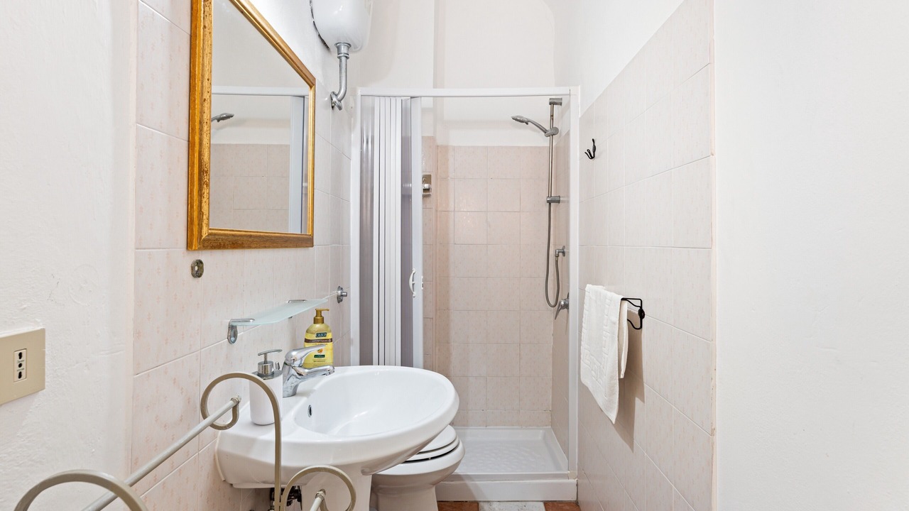 Photo of Bathroom in Bosa Historic Centre