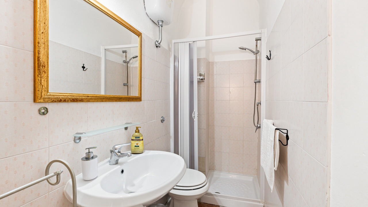 Photo of Bathroom in Bosa Historic Centre