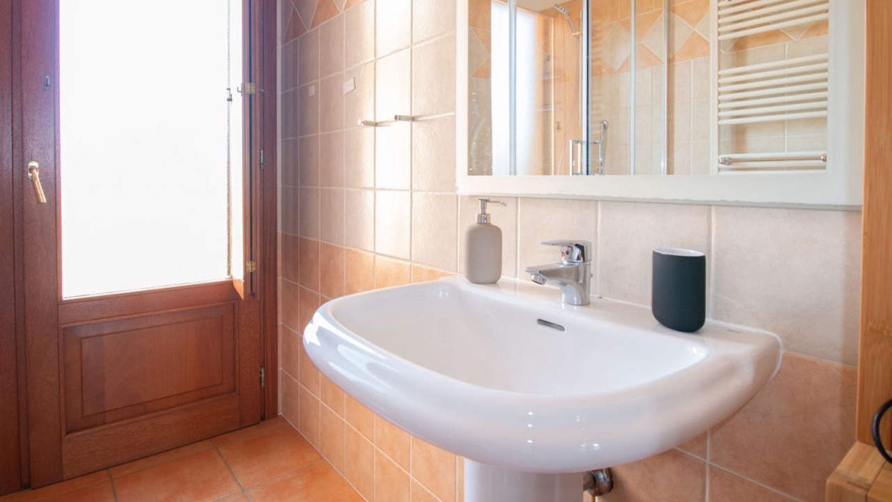 Photo of Bathroom in Cabras
