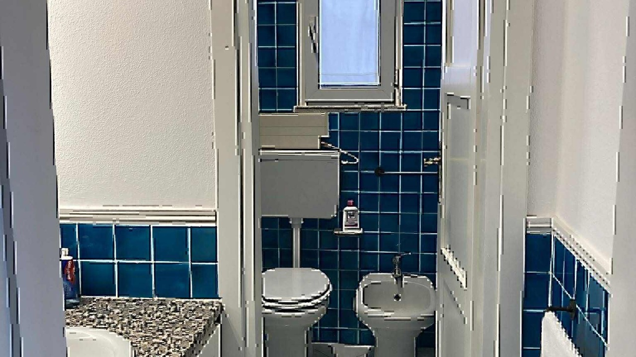 Photo of Bathroom in Canneddi