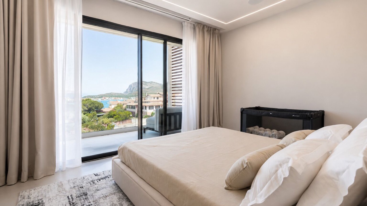 Photo of Bedroom in Baia Caddinas