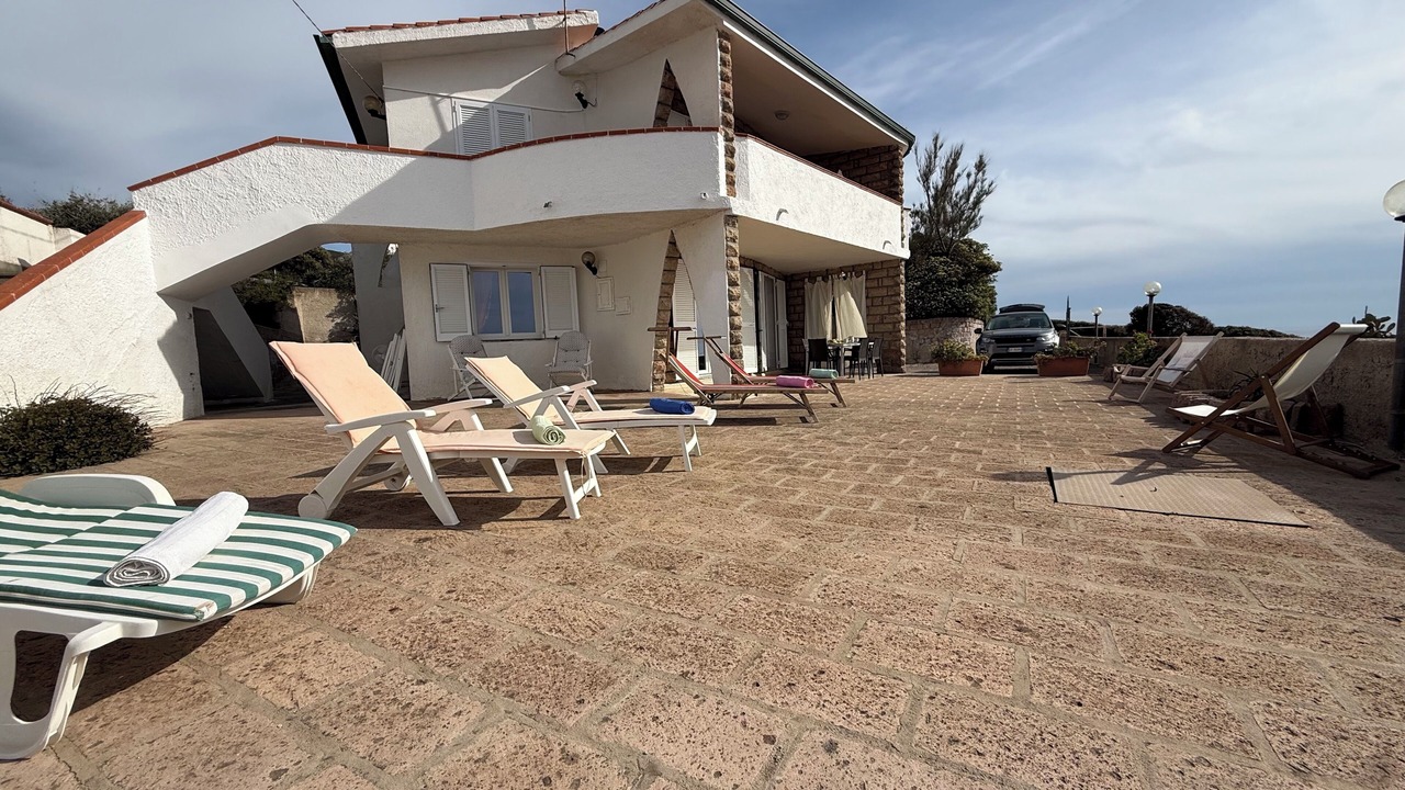 Photo of Patio Balcony in Magomadas