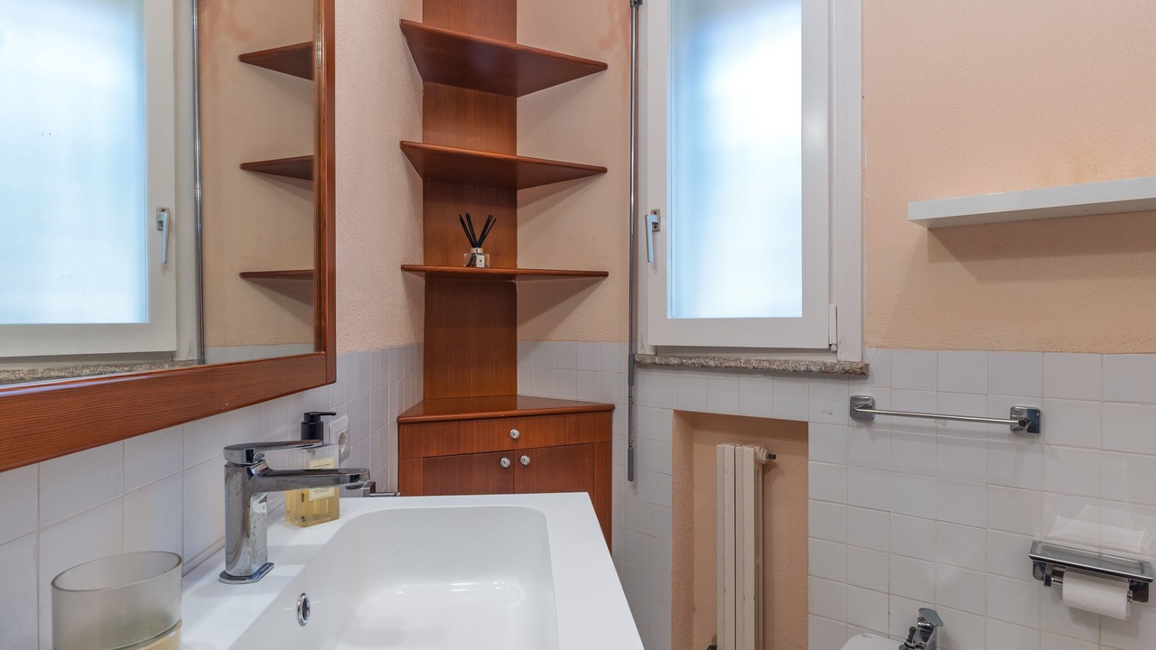 Photo of Bathroom in Portobello