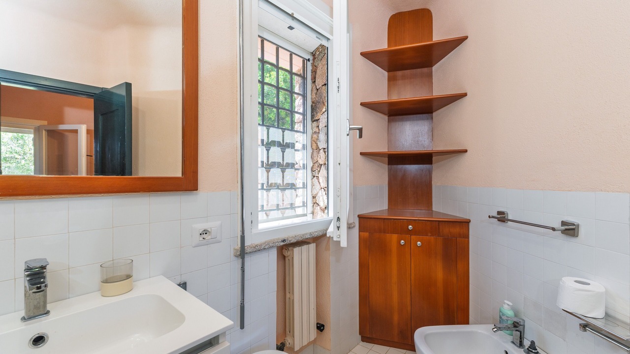 Photo of Bathroom in Portobello