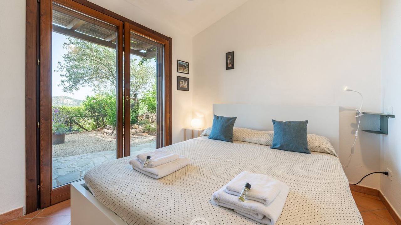 Photo of Bedroom in Eden Rock