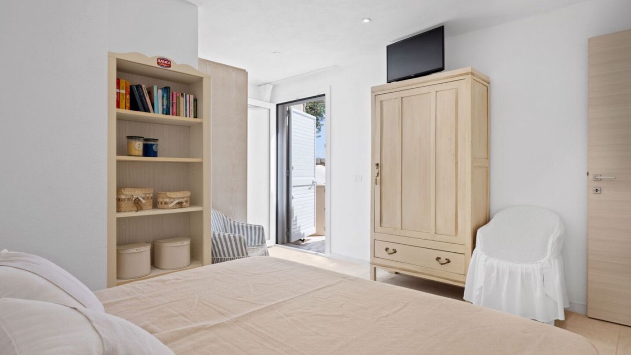 Photo of Bedroom in Baia Caddinas