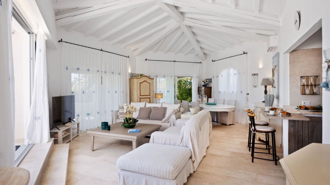 Photo of Livingroom in Baia Caddinas