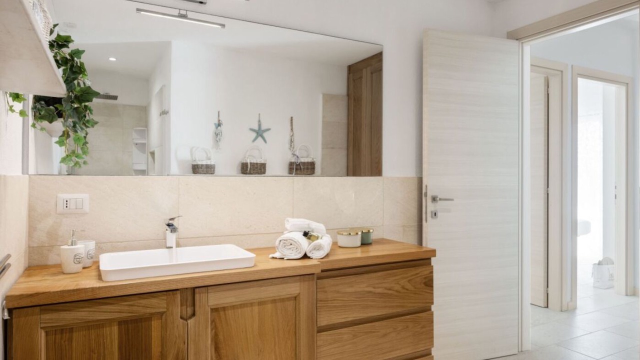 Photo of Bathroom in Baia Caddinas