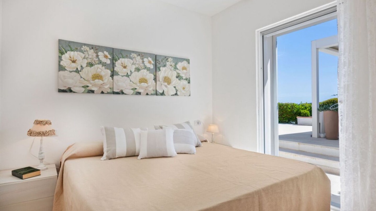 Photo of Bedroom in Baia Caddinas