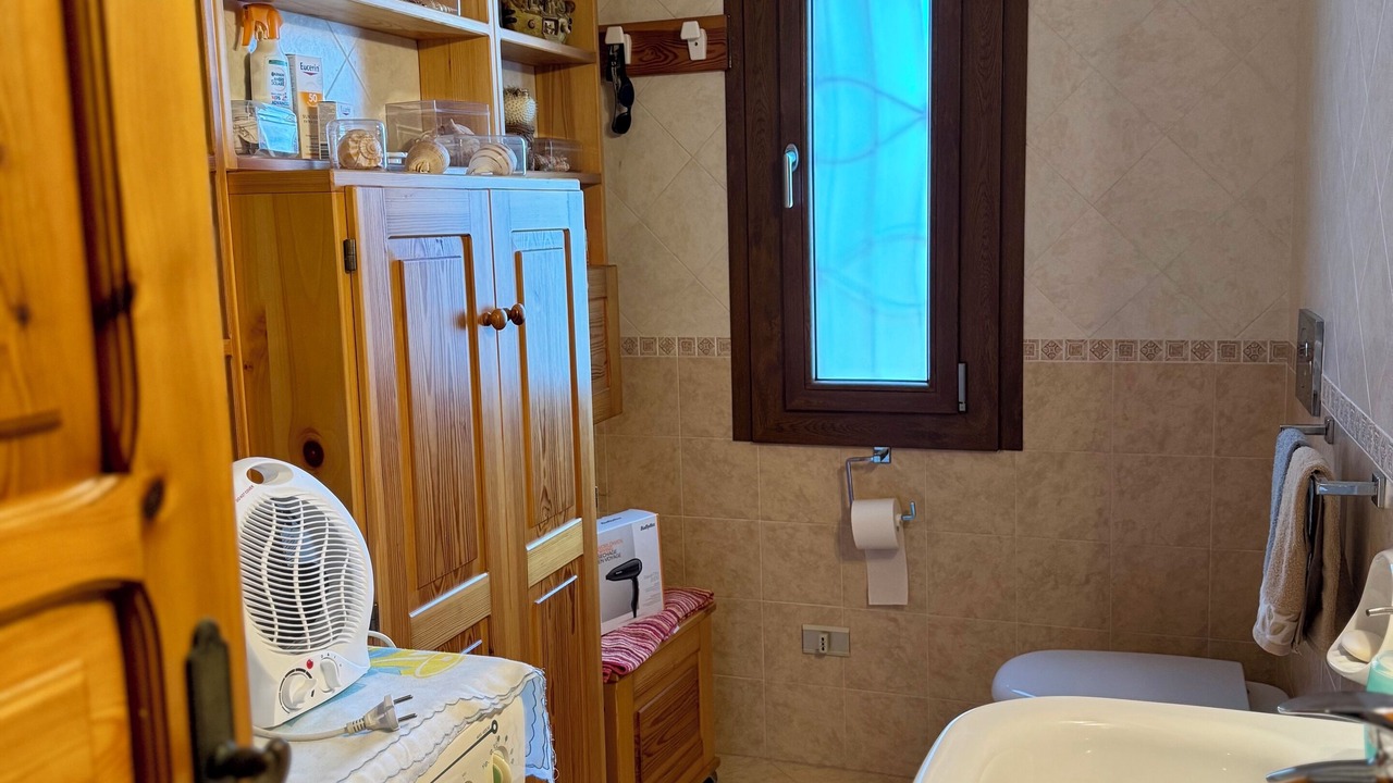 Photo of Bathroom in Sarroch