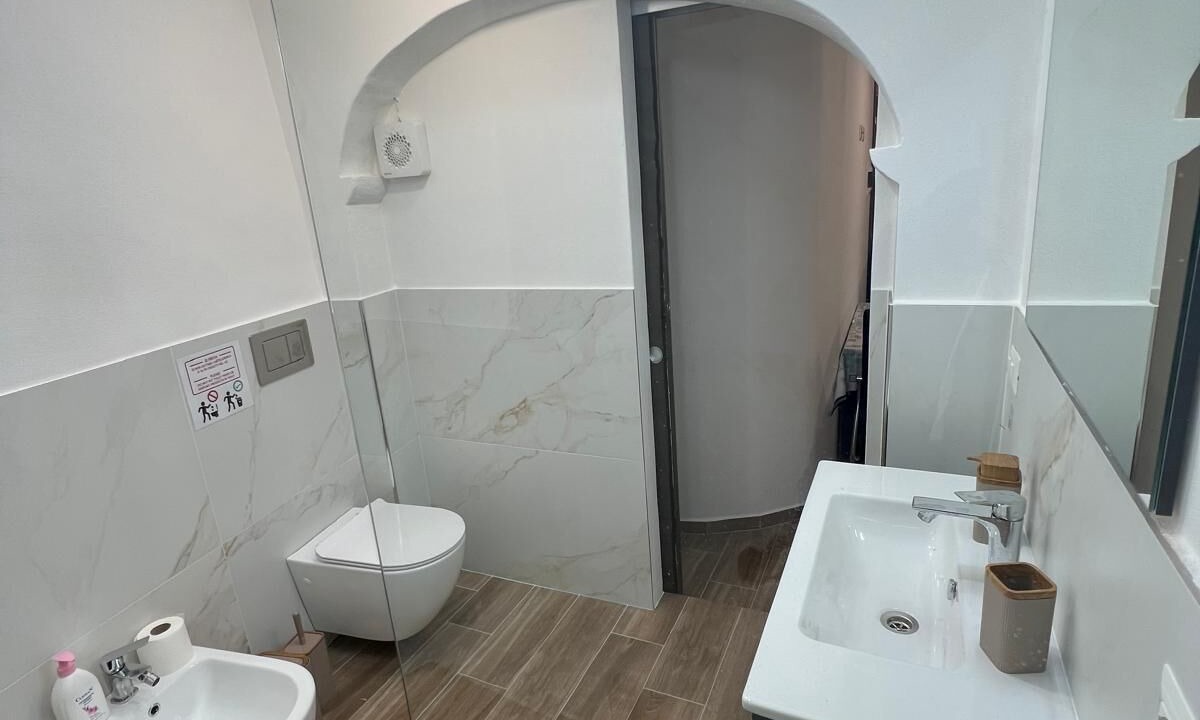 Photo of Bathroom in Bosa Historic Centre