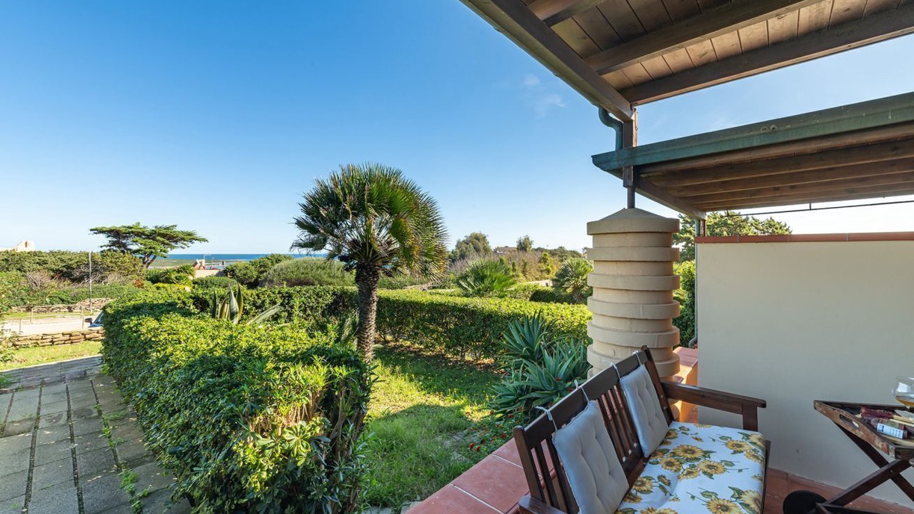 Photo of Patio Balcony in La Pelosa