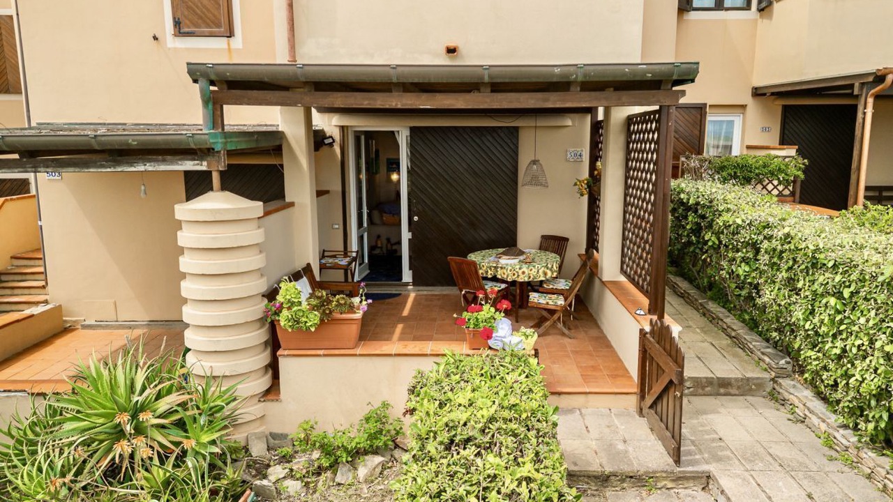 Photo of Outdoor in La Pelosa