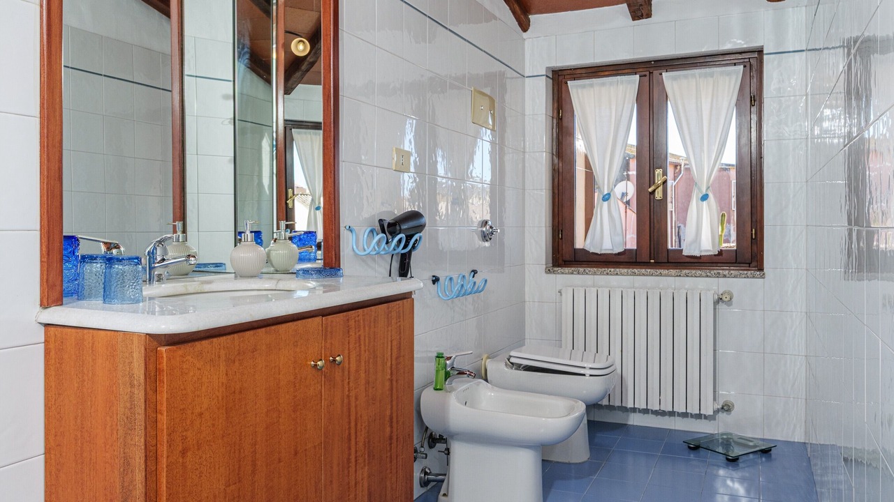 Photo of Bathroom in Telti