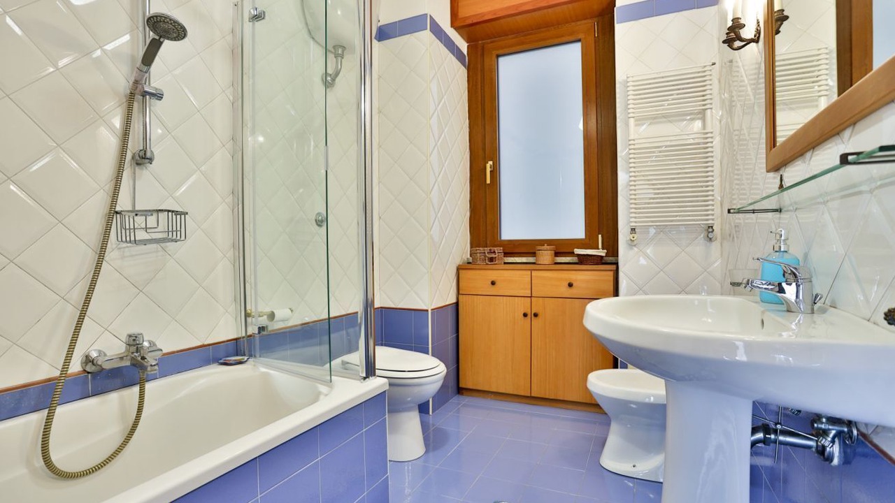Photo of Bathroom in Fuorigrotta