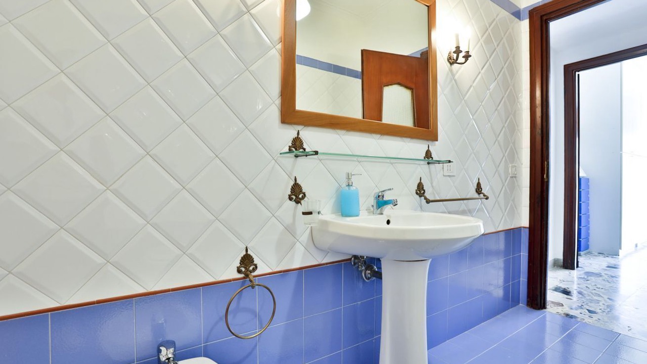 Photo of Bathroom in Fuorigrotta