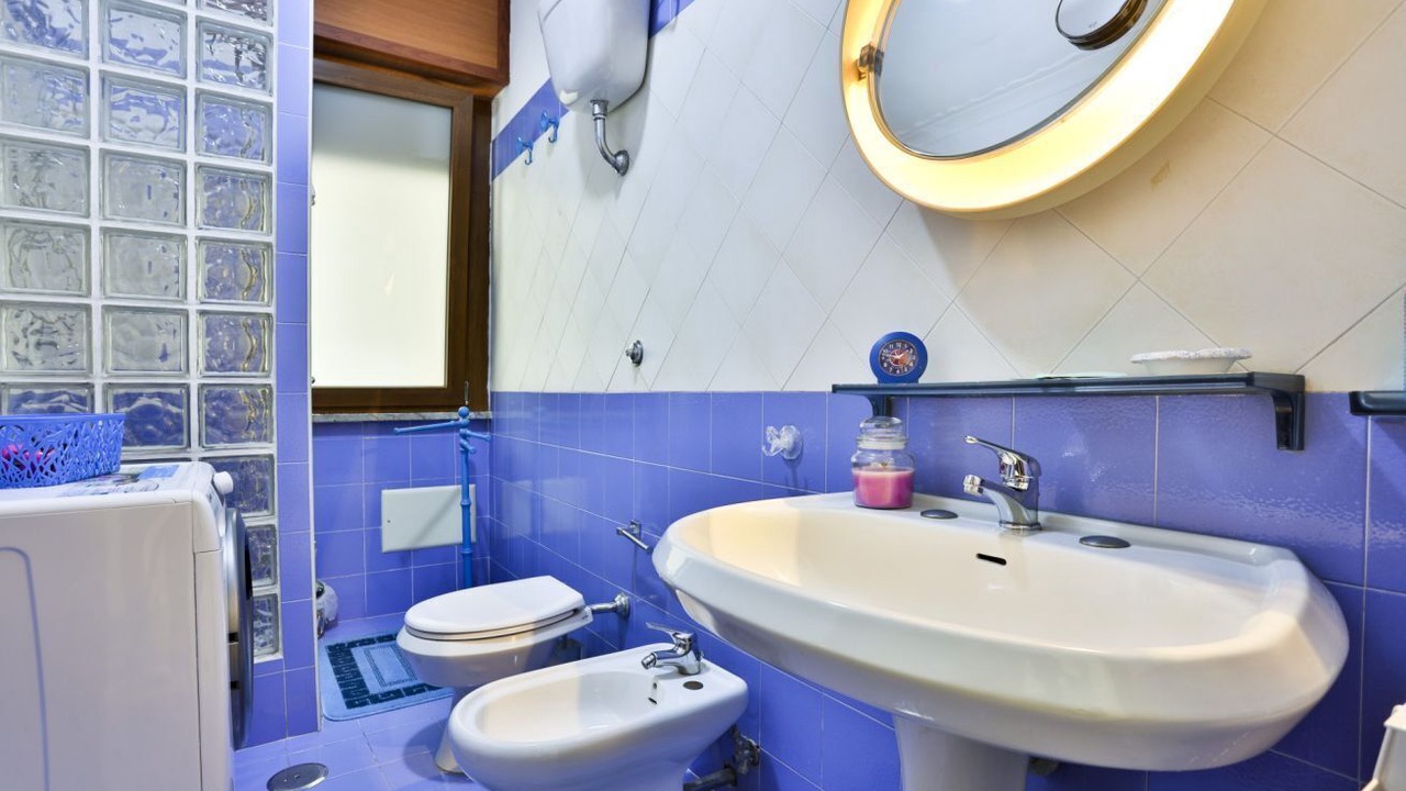 Photo of Bathroom in Fuorigrotta