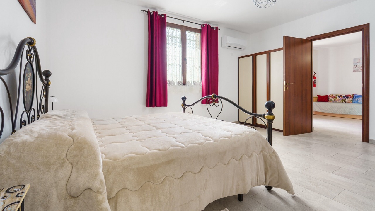 Photo of Bedroom in Perdaxius