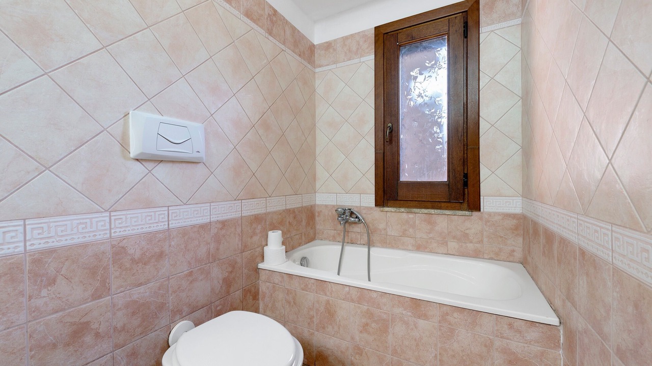 Photo of Bathroom in Assemini
