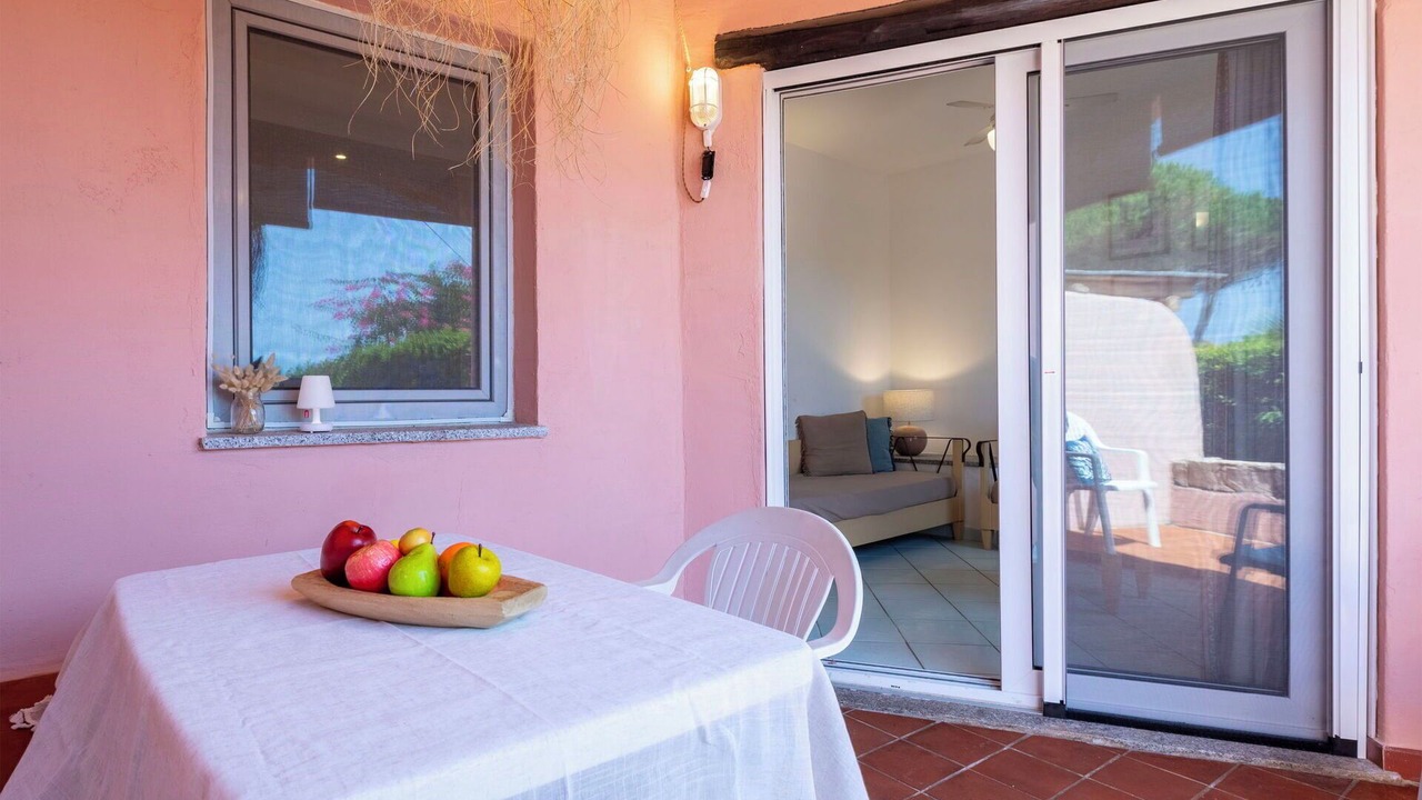 Photo of Patio Balcony in Canneddi