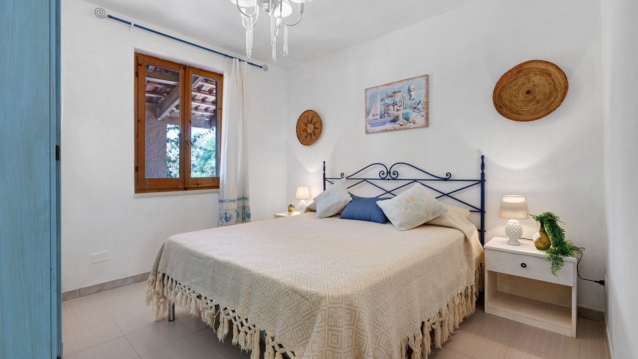 Photo of Bedroom in Eden Beach